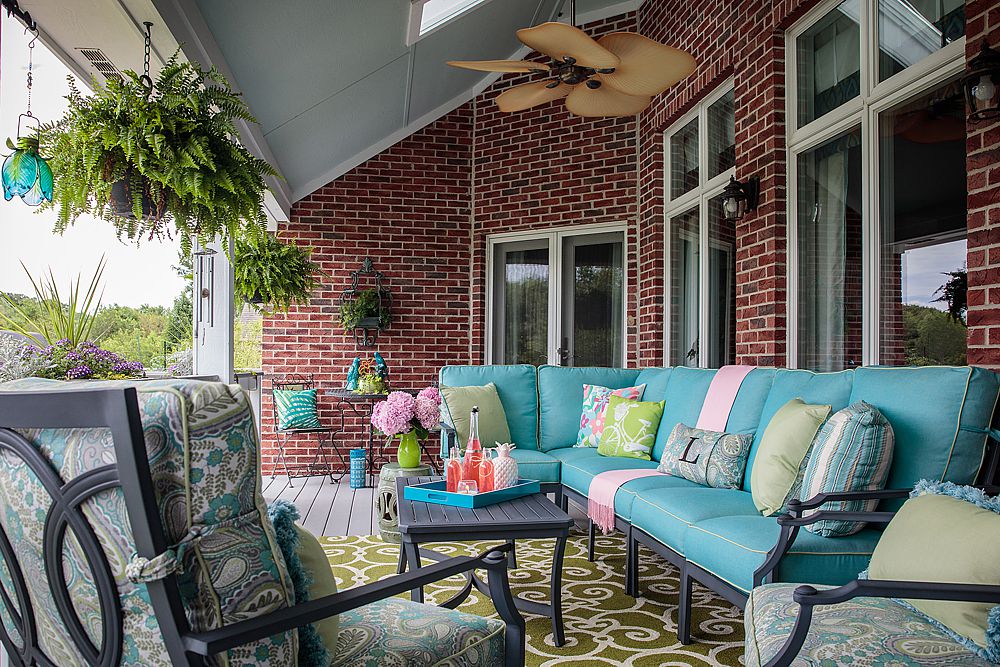 This garden patio combines multiple colors and textures. You would feel comfortable here.